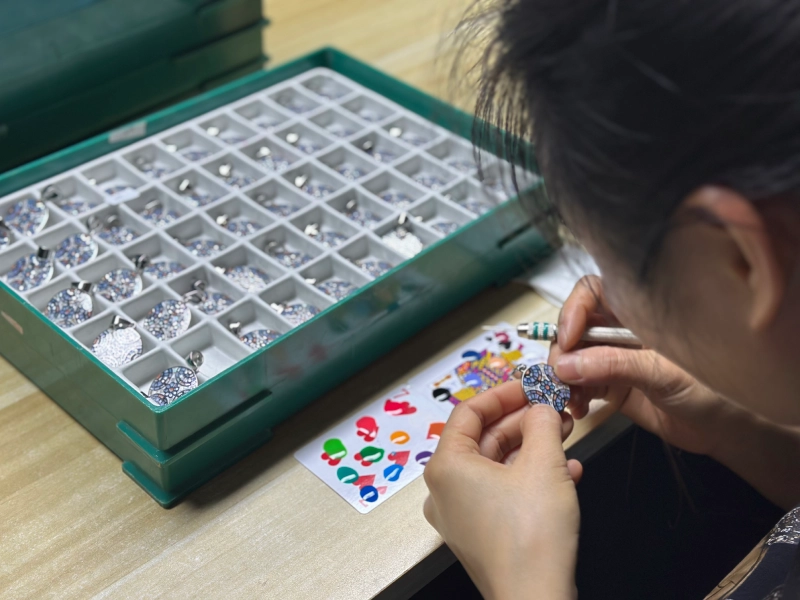 epoxy jewelry