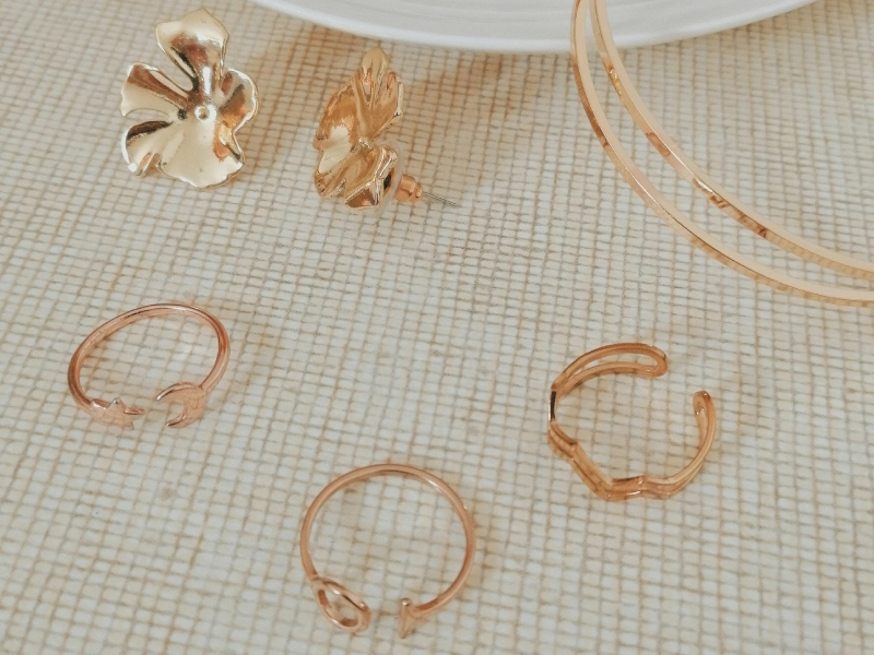 vintage jewelry